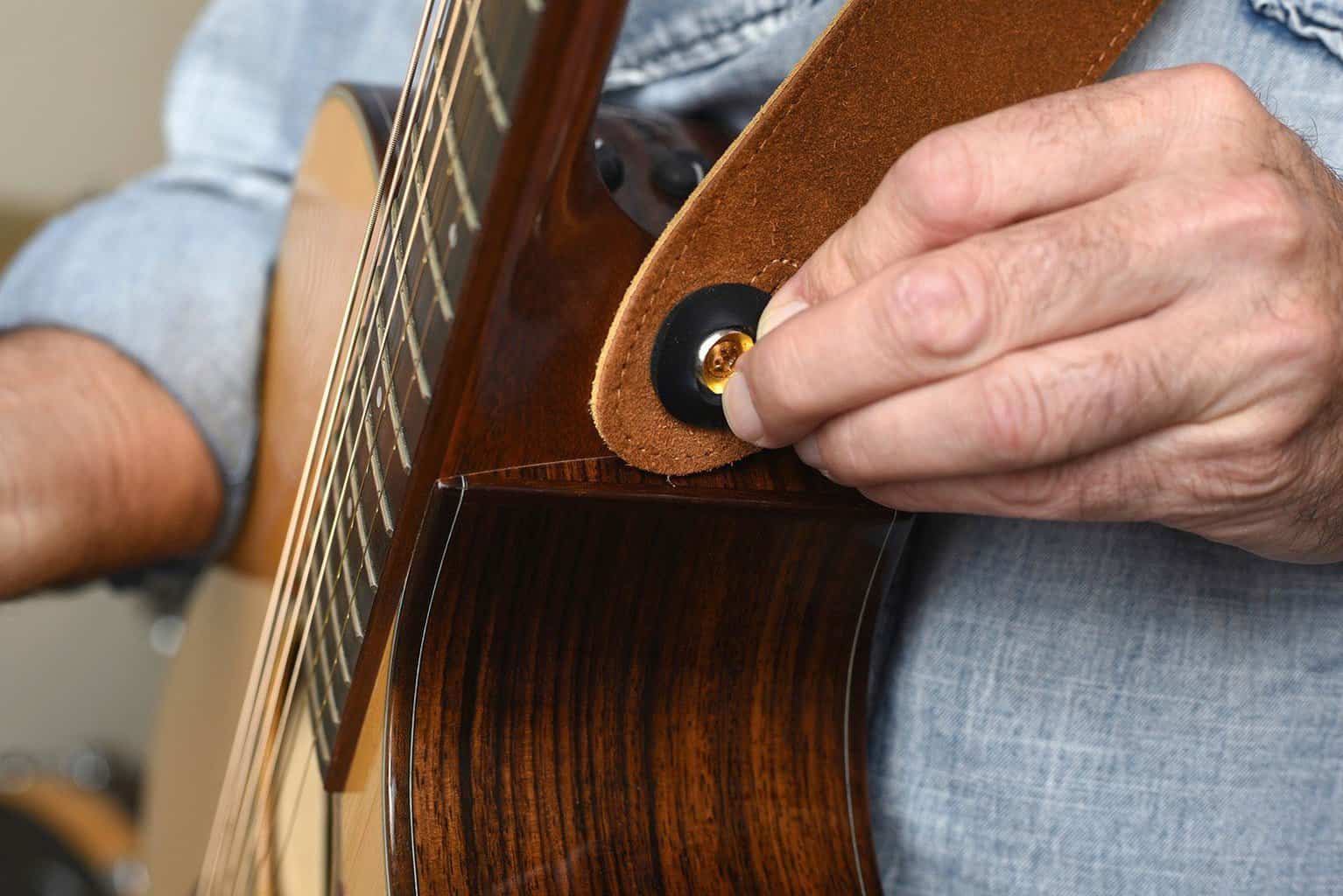 Best Strap Locks for Acoustic Guitar [Expert Top 3 Picks]