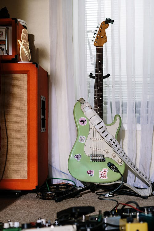 Electric guitar